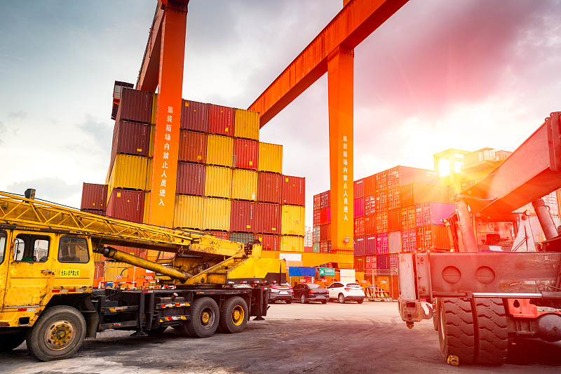 数码相机运用连云港海洋运输送抵新加坡