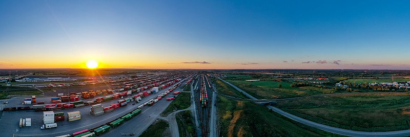 枕头运用中国广州优先空运速递到新加坡