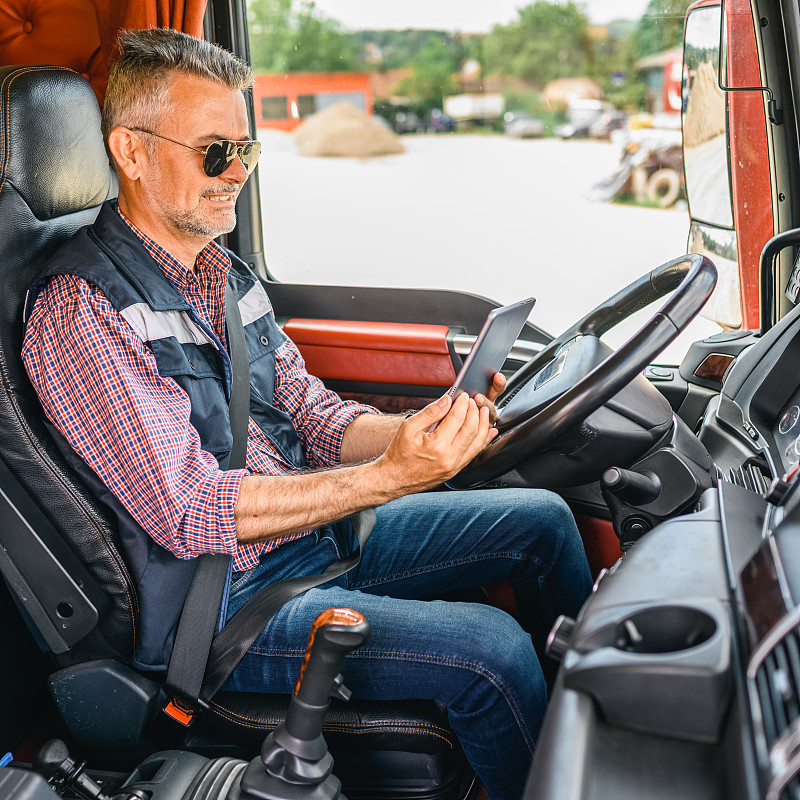 原料药通过中国上海海上运输递送到新加坡