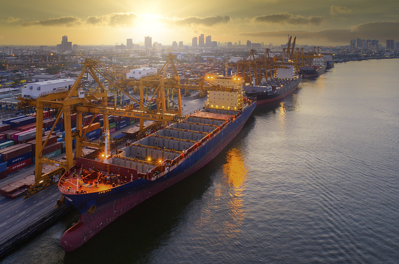 监控鼠标借用南京跨境海空联运送达新加坡