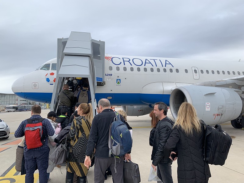 羊肉干乌鲁木齐优先空运送达新加坡