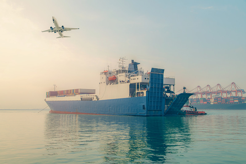 羽绒服采取深圳整箱海运送到新加坡