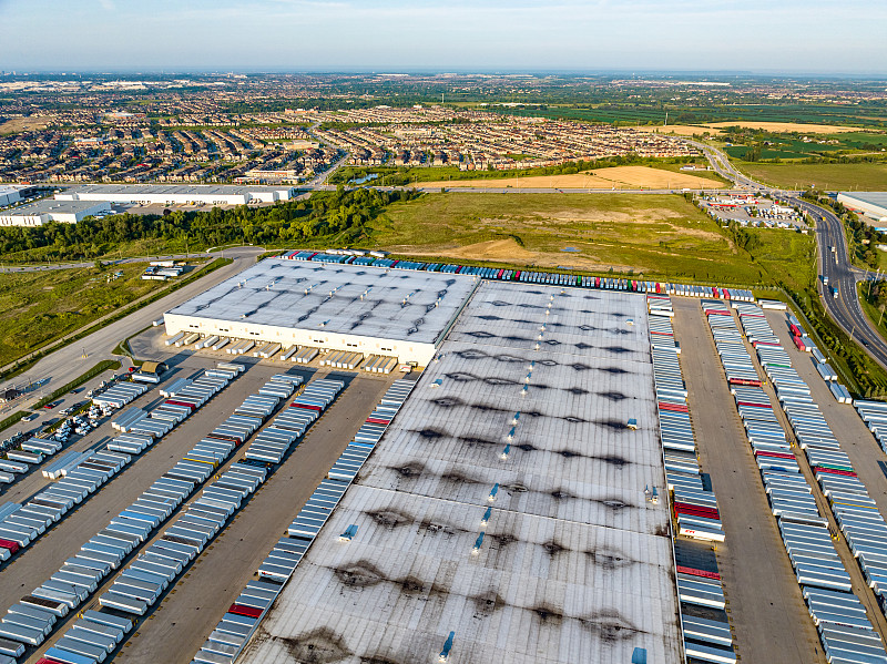 中国深圳香水采用国际空运专线14天送达新加坡