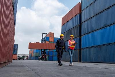 中国北京智能空调使用国际航空货运15天内送达新加坡