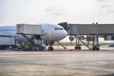 笔记本电脑采纳成都标准空运送到新加坡