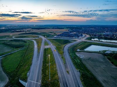 上海至新加坡的底盘系统（悬挂系统、转向系统、刹车系统）使用飞机运输4天内送到