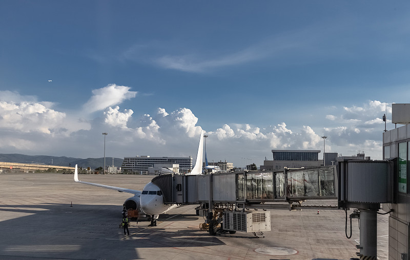 出口货物报关单怎么填?(一文详解国际物流货物报关单)