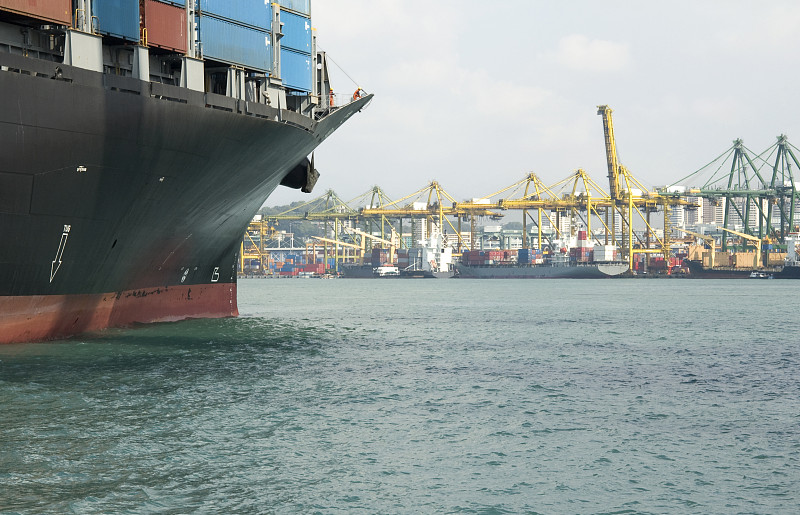 国际航空包裹跟国际快递包裹有什么区别？