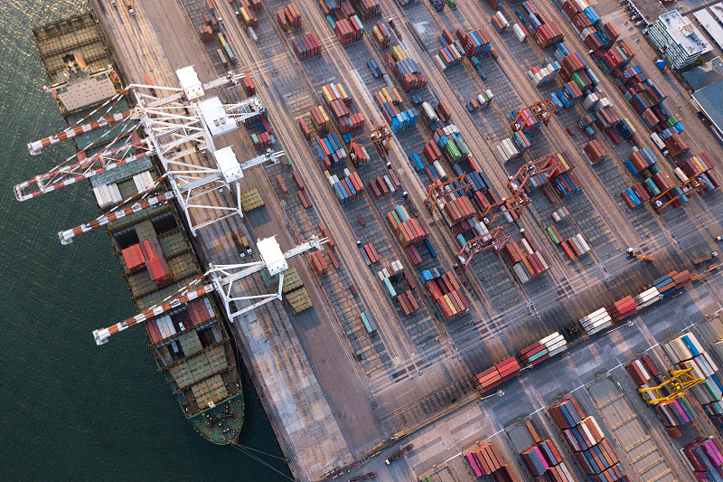 国际物流中的进料加工报关需要具备哪些条件?