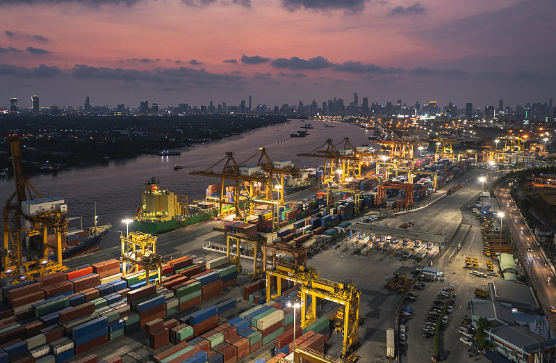 国际海运运价暴跌,一新加坡海运公司申请破产 国际海运运价暴跌,一新加坡海运公司申请破产