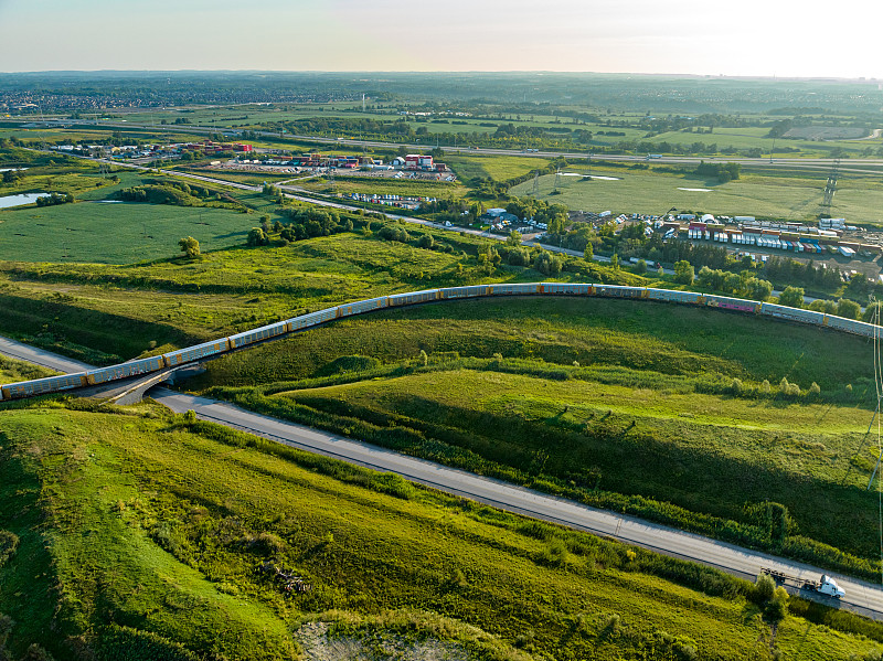 中国-新加坡开启国际空运全方位深度合作（构建国际物流新枢纽）